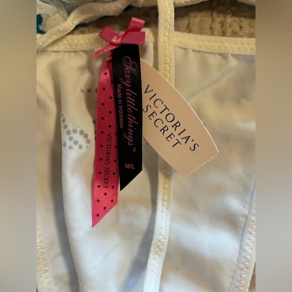 Auction listing-NWT-Victorias Secret White Bride thong with Veil - Picture 5 of 6